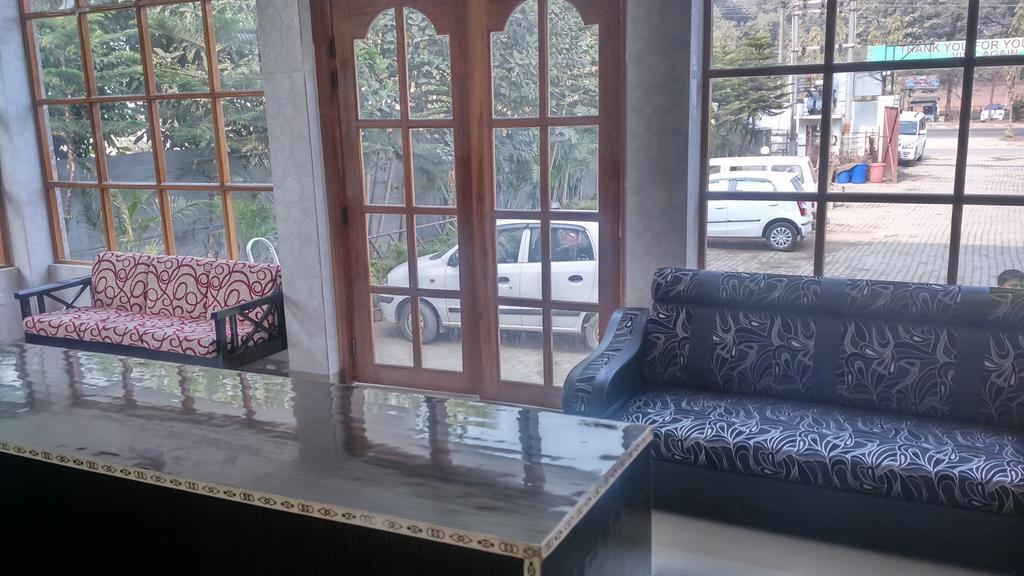 Hotel Parshuram Гувахати Экстерьер фото