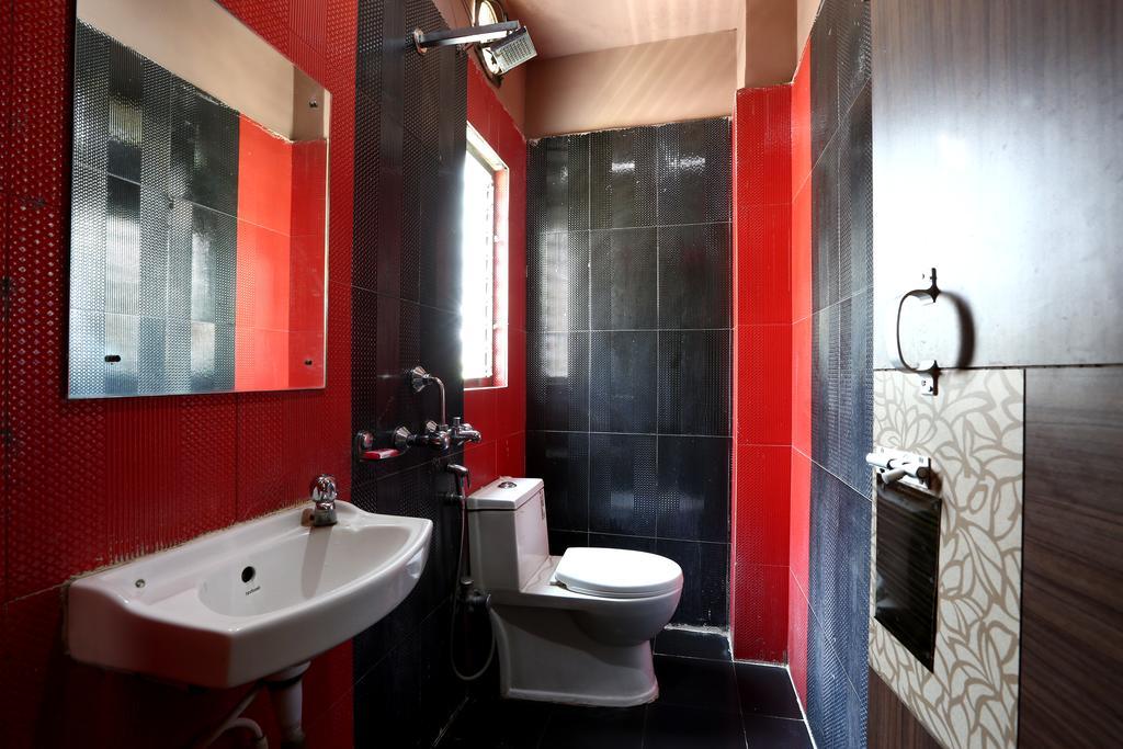 Hotel Parshuram Гувахати Экстерьер фото