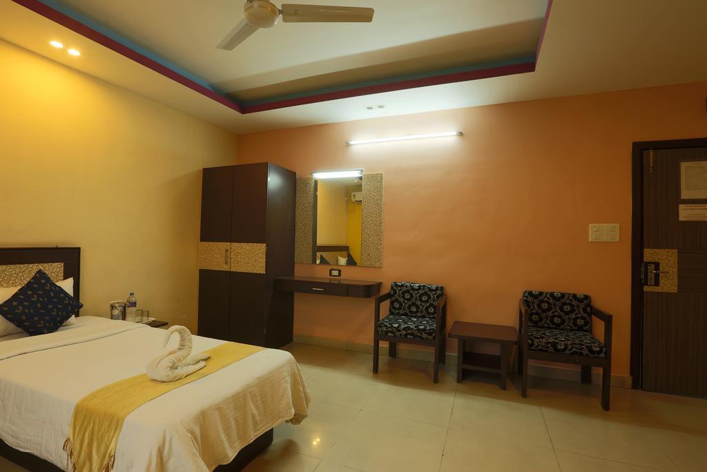 Hotel Parshuram Гувахати Экстерьер фото